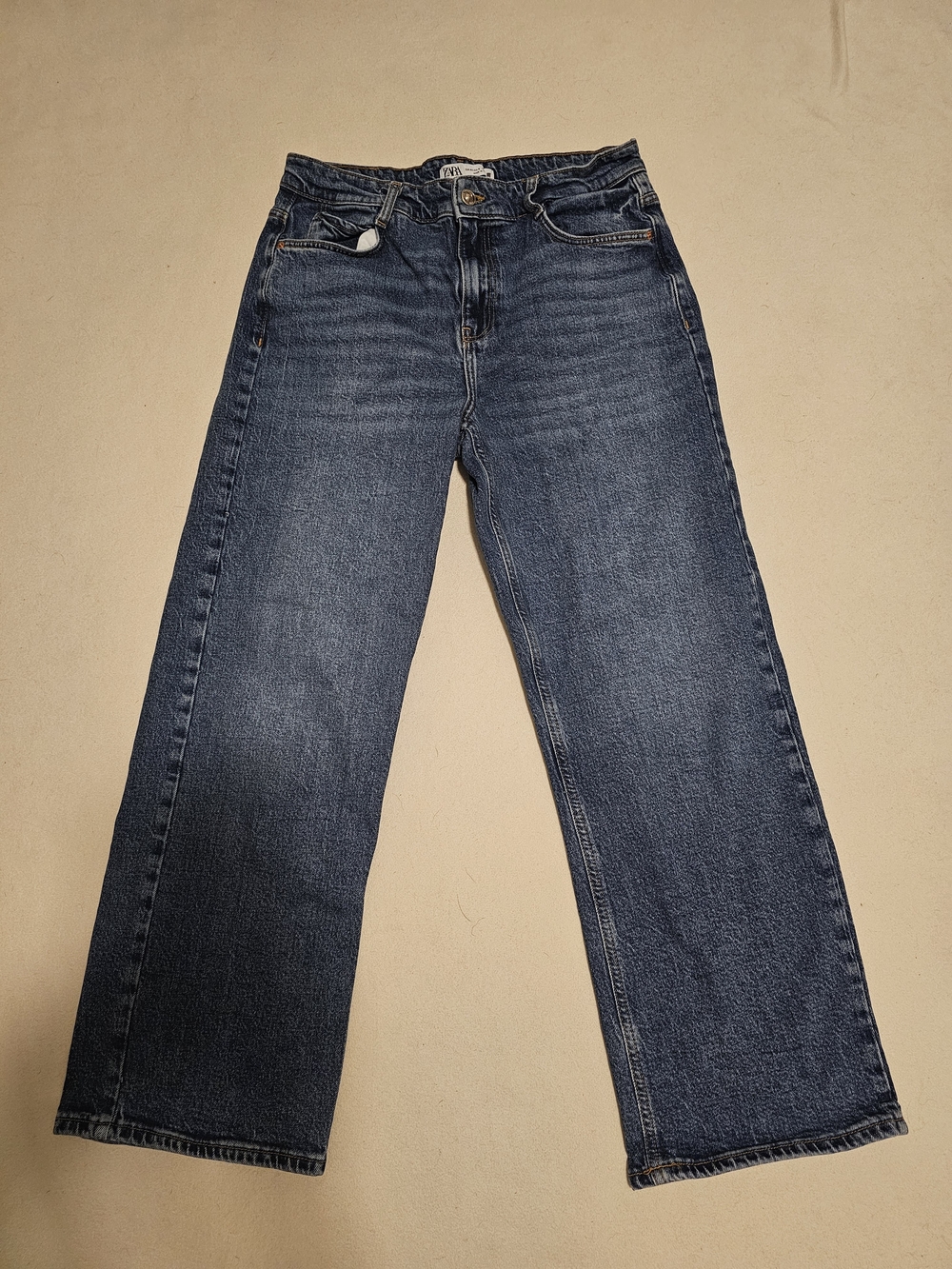 Zara Women’s Straight-Leg Jeans Mid-Blue Denim High-Rise, Stretch SIZE 8.